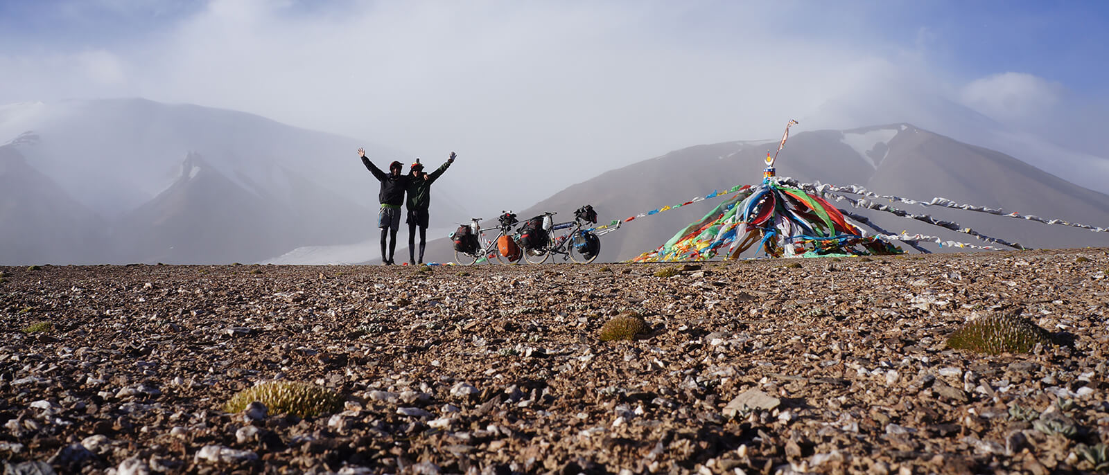 hoepner brueder im himalaya mit fahrrad als zwillinge um die welt
